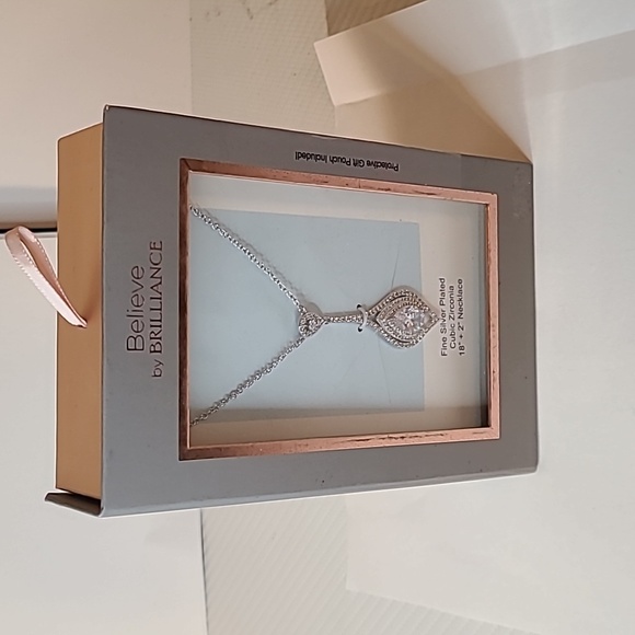 Believe in Brilliance NIB Sparkly Fancy CZ necklace in gift box unopened - Picture 8 of 8